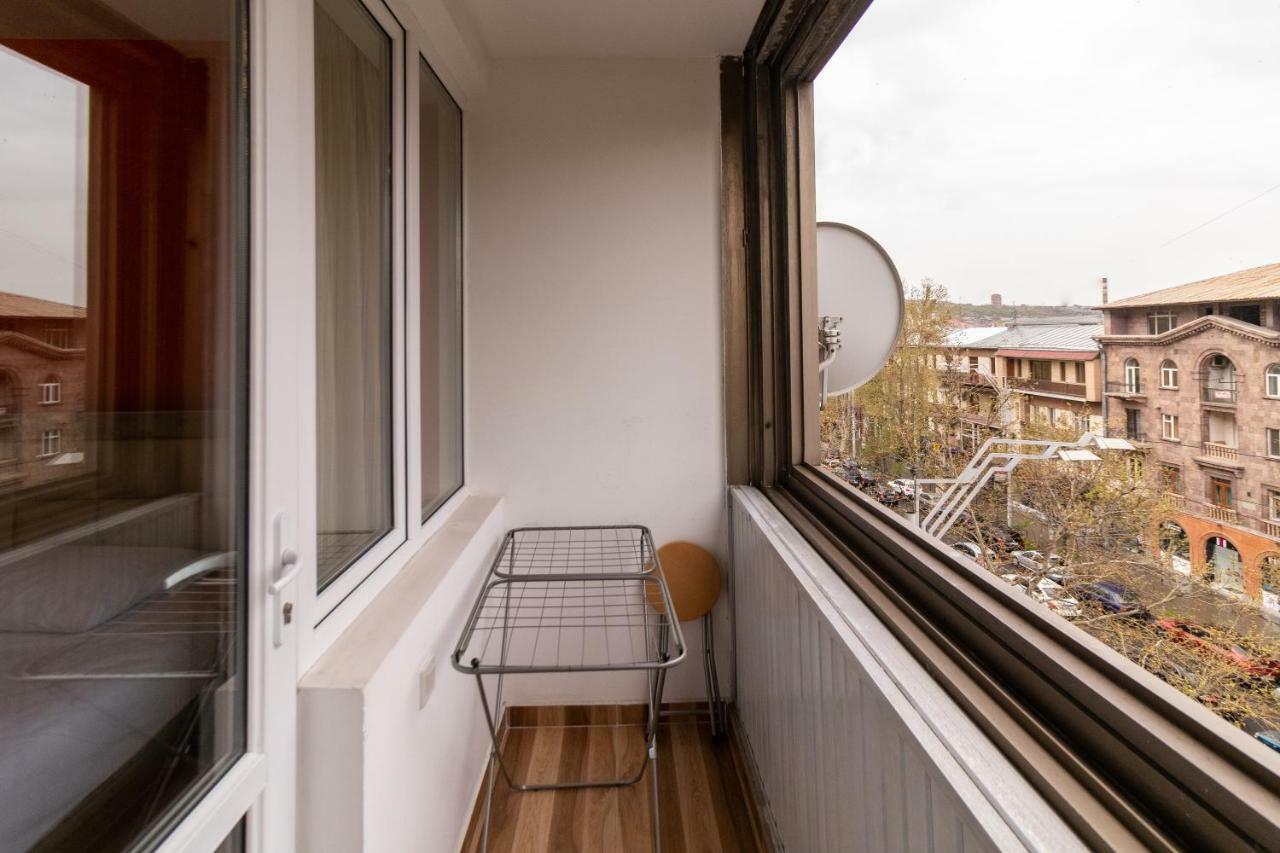 Stay Inn Apartments On 33 Sayat-Nova Avenue Yerevan Bagian luar foto